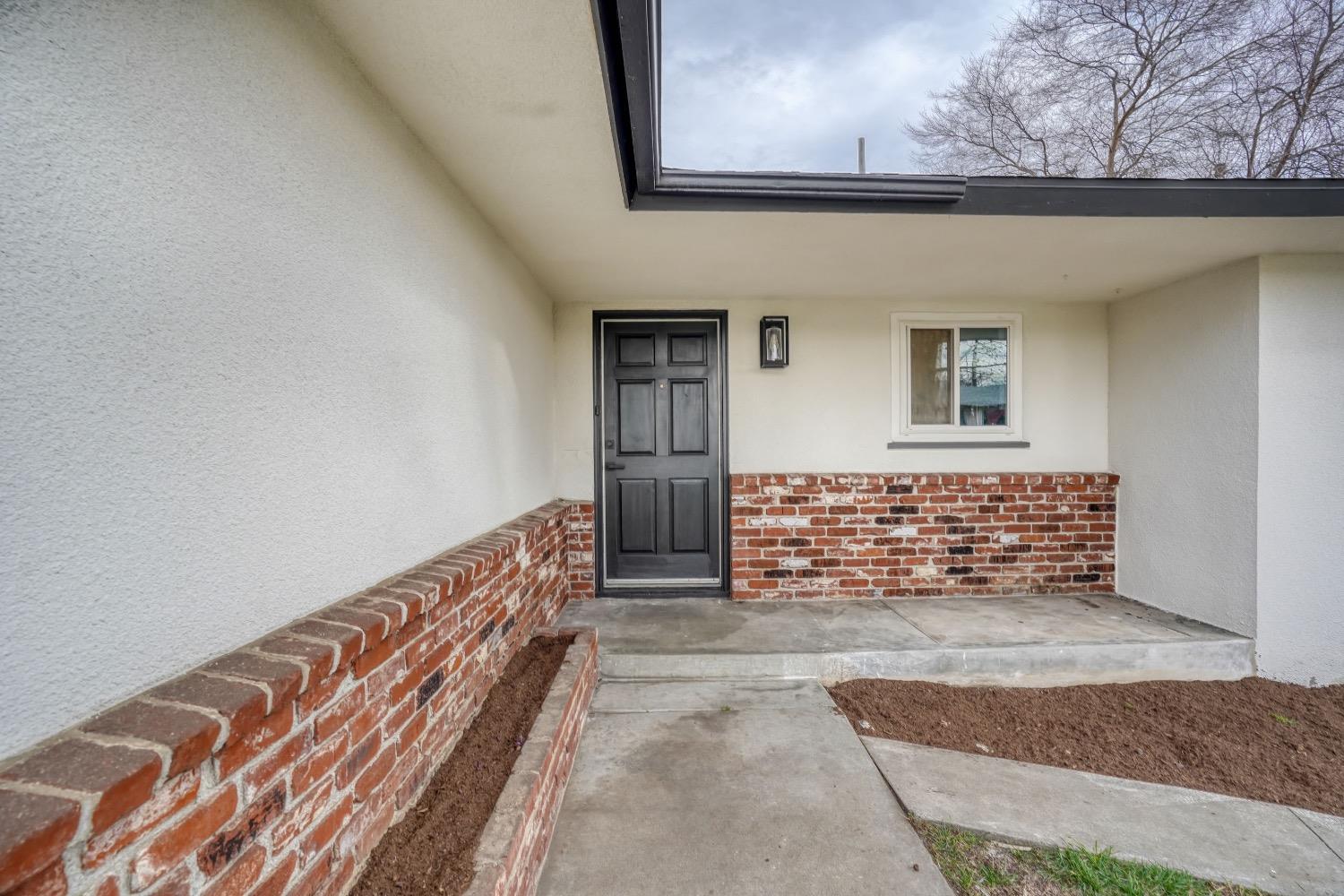 3668 N Howard, Fresno, CA 93726