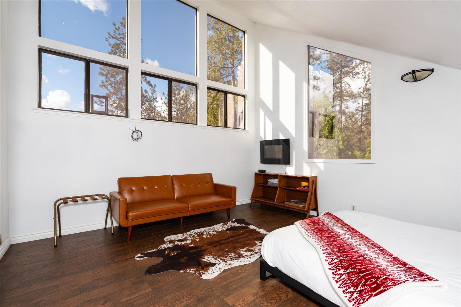 42893 Scenic, Oakhurst, CA 93644