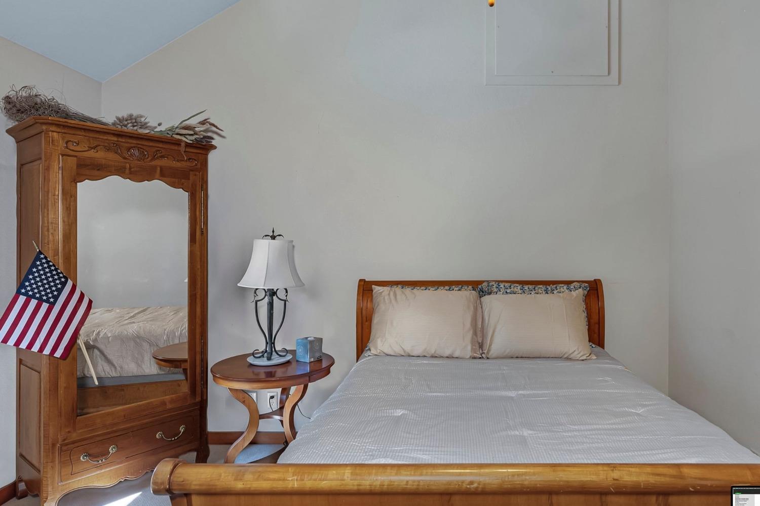 42389 Pinnacle Ln, Shaver Lake, CA 93664