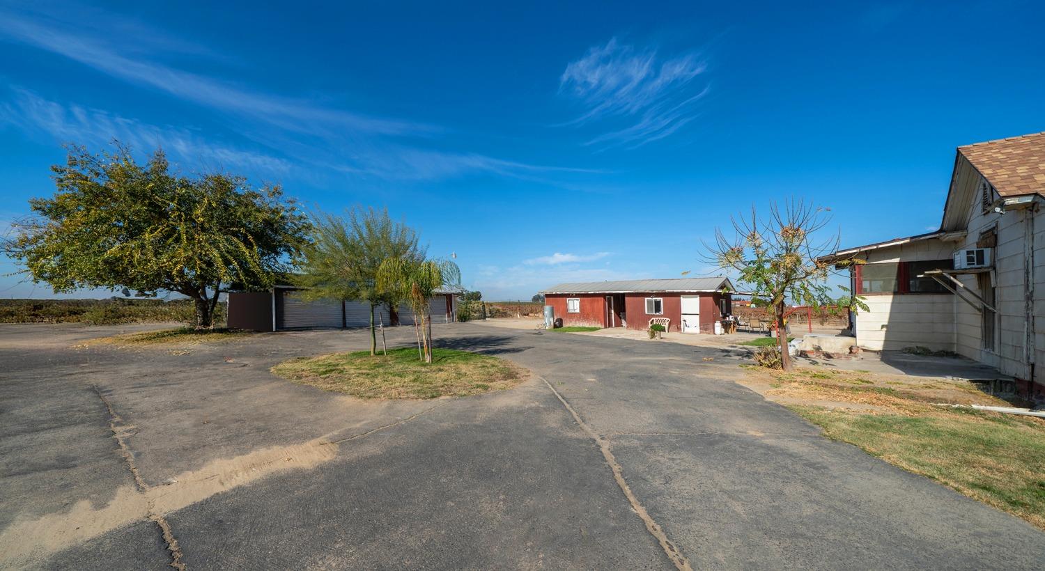 8139 S Kenneth Ave, Fowler, CA 93625