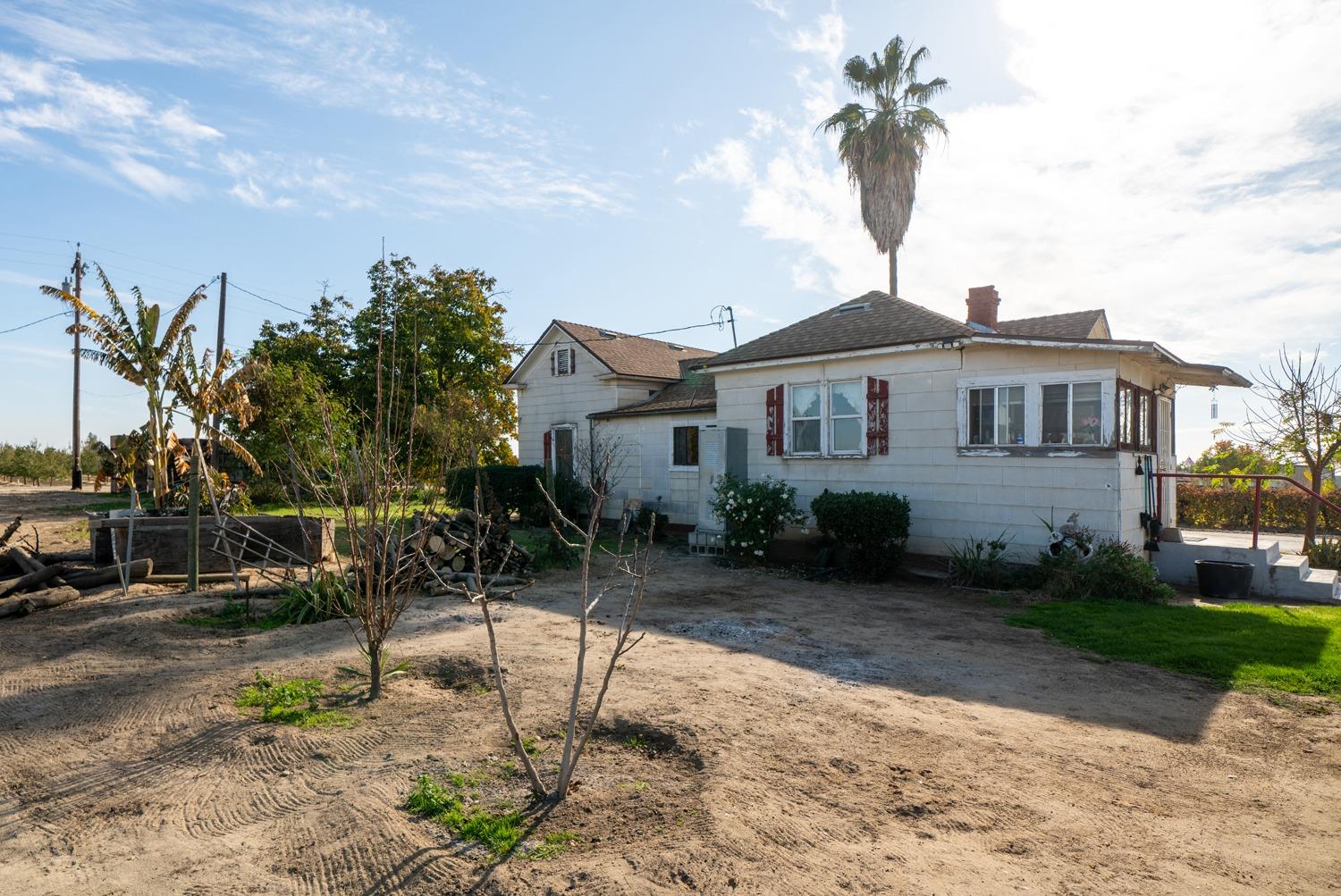 8139 S Kenneth Ave, Fowler, CA 93625