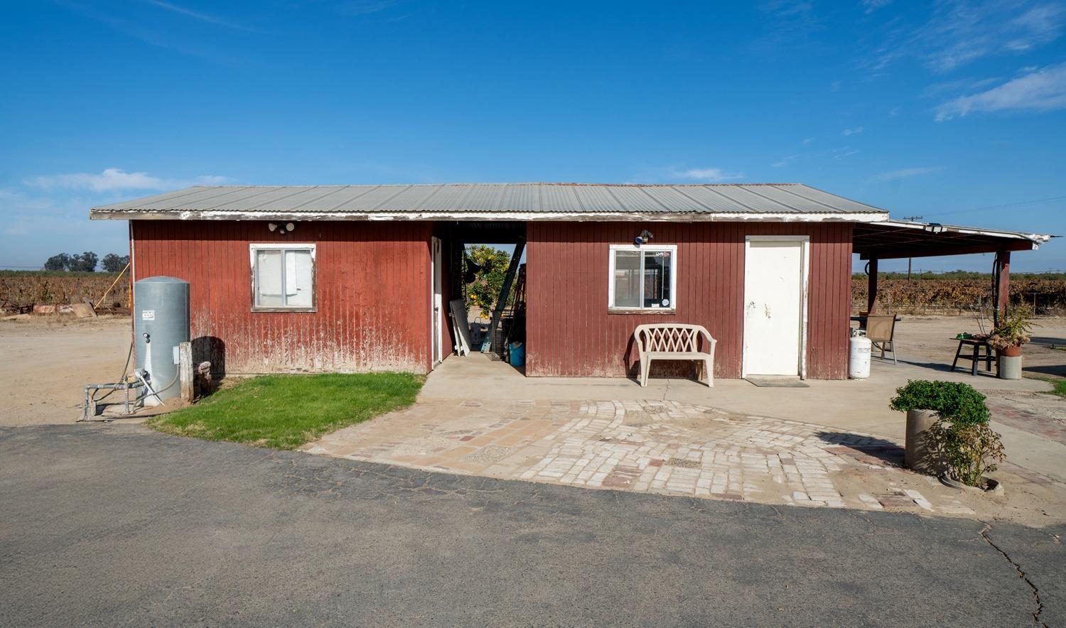 8139 S Kenneth Ave, Fowler, CA 93625