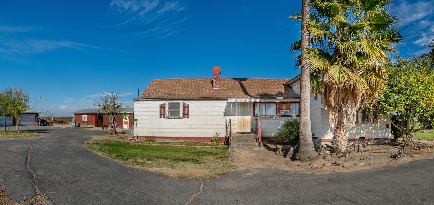 8139 S Kenneth Ave, Fowler, CA 93625