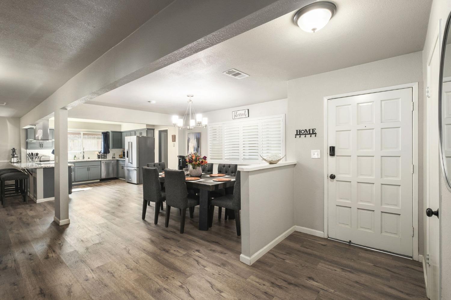 6316 N Poplar Ave, Fresno, CA 93704