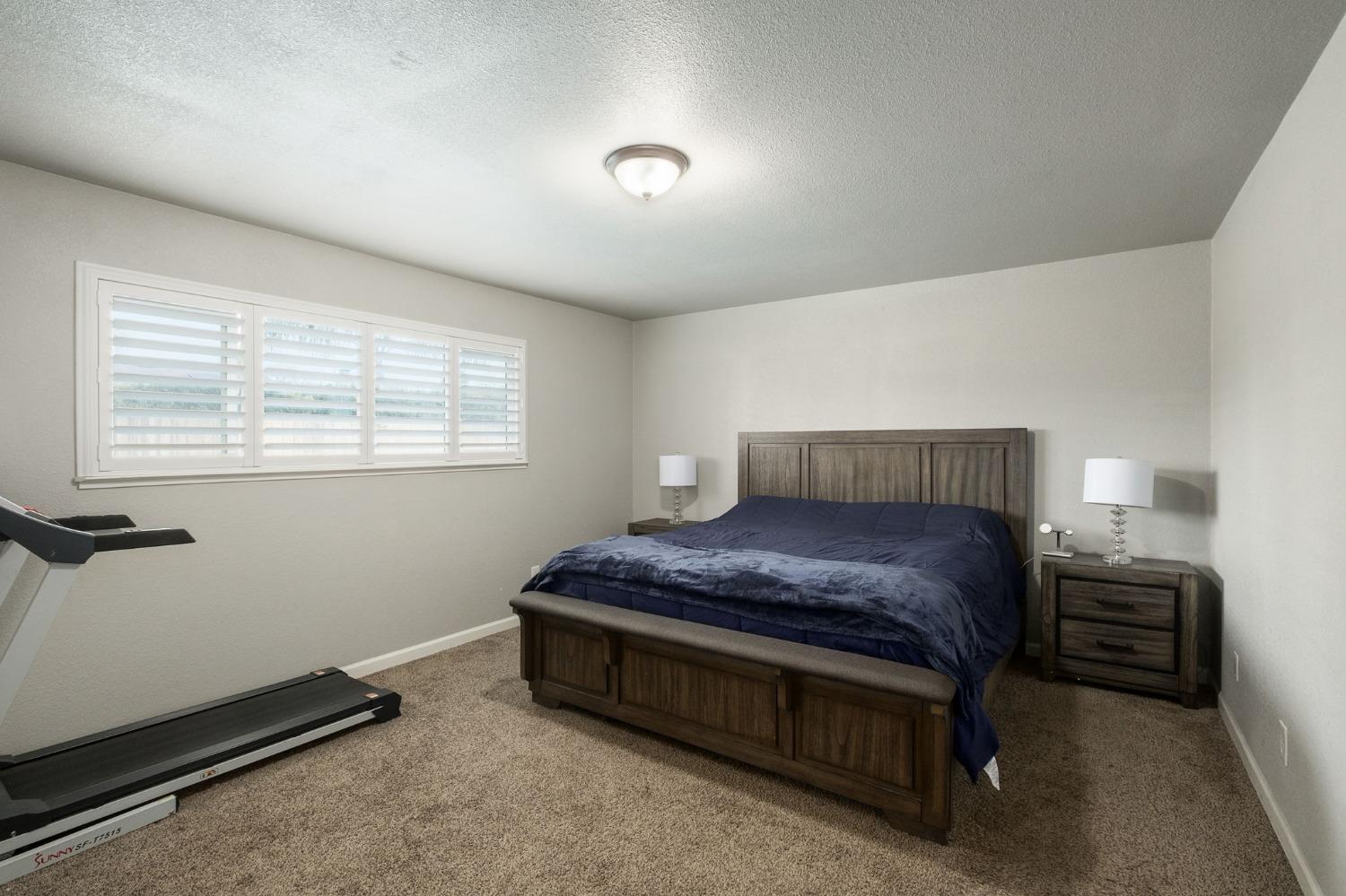 6316 N Poplar Ave, Fresno, CA 93704