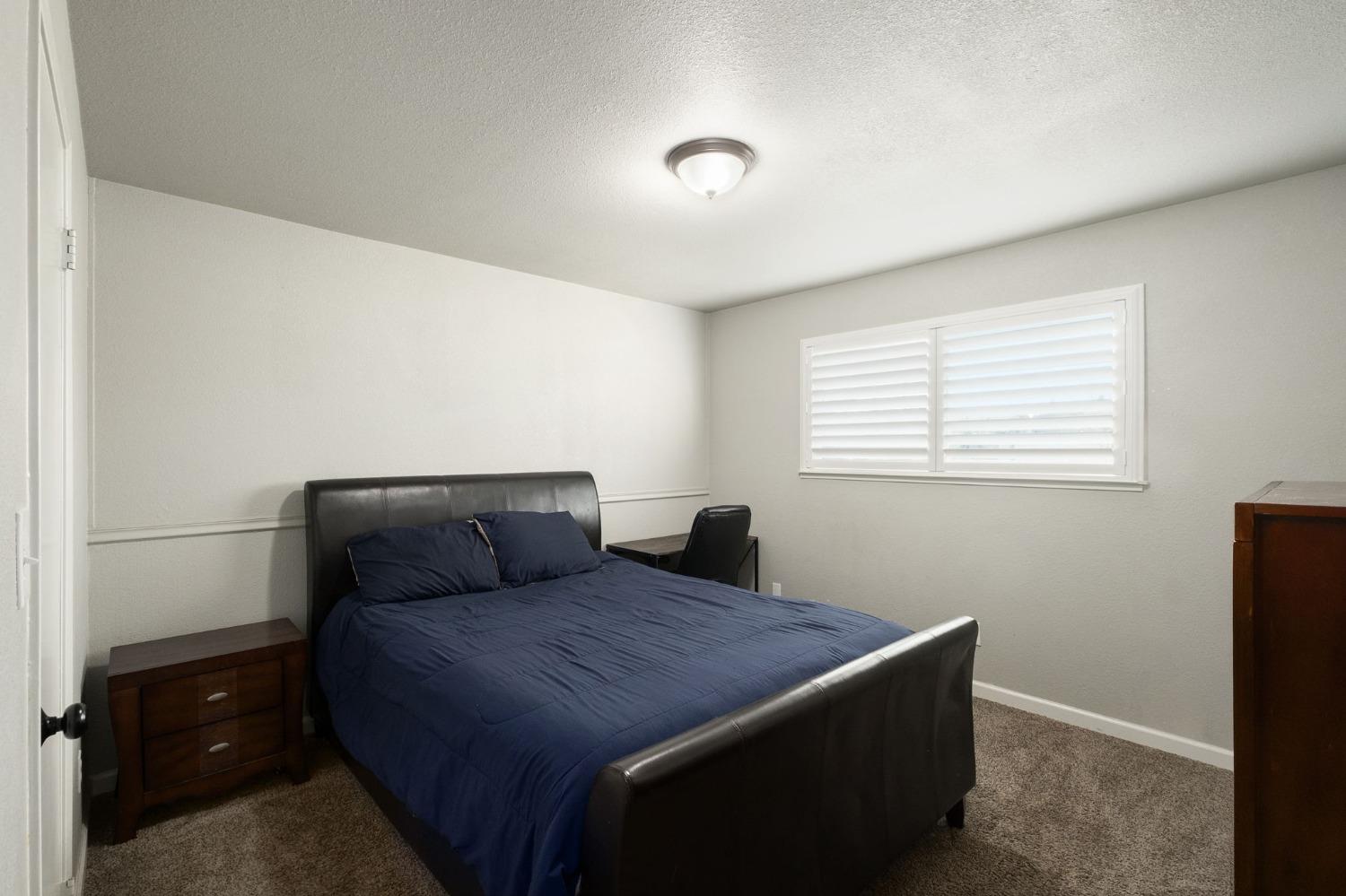 6316 N Poplar Ave, Fresno, CA 93704