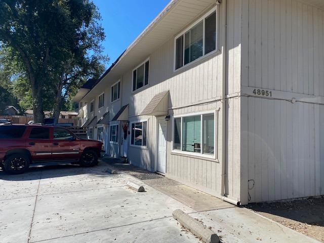 48951 River Park Rd, Oakhurst, CA 93644