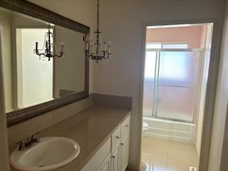 2571 W Magill Ave, Fresno, CA 93711