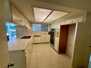 2571 W Magill Ave, Fresno, CA 93711