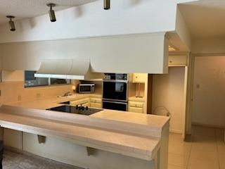 2571 W Magill Ave, Fresno, CA 93711