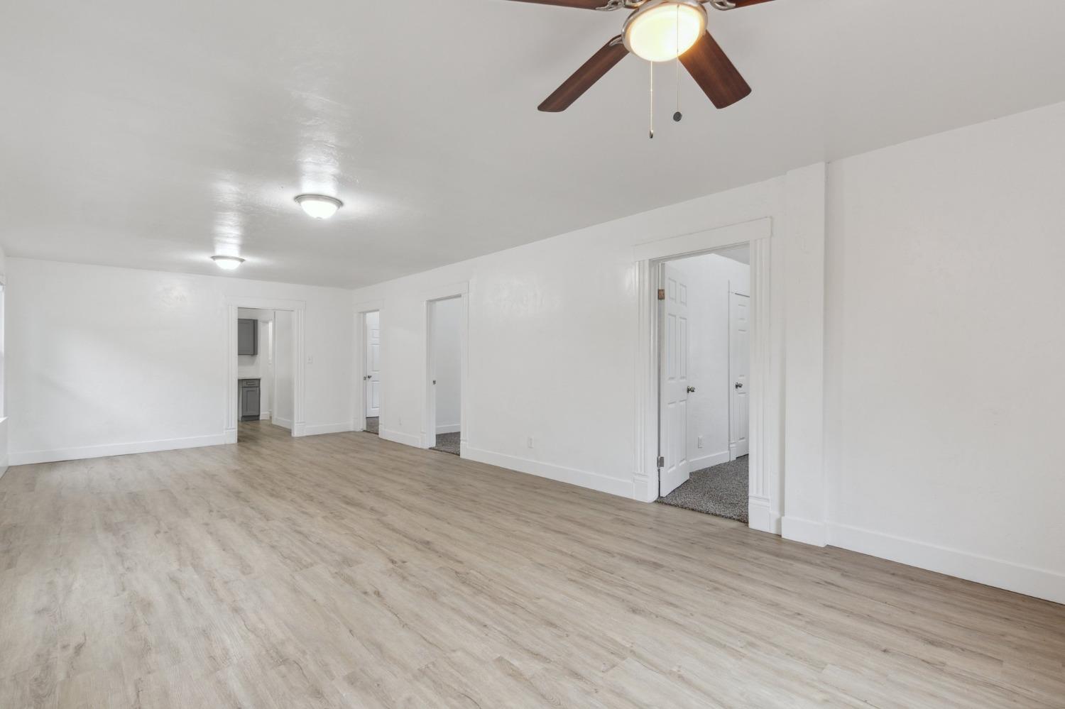 320 N Effie St, Fresno, CA 93701