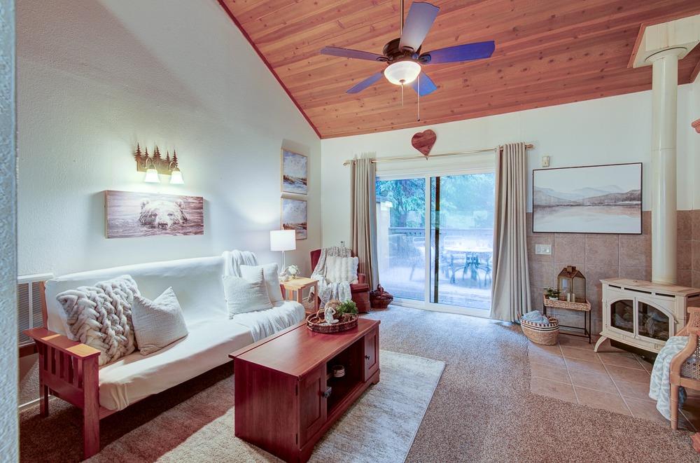 40806 Mill Run Ln, Shaver Lake, CA 93664