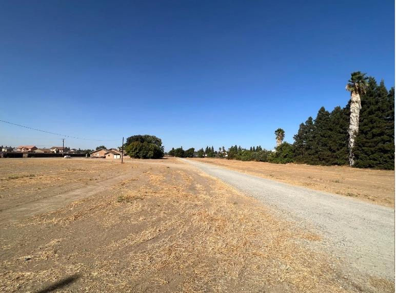 4200 W Dakota Ave, Fresno, CA 93722