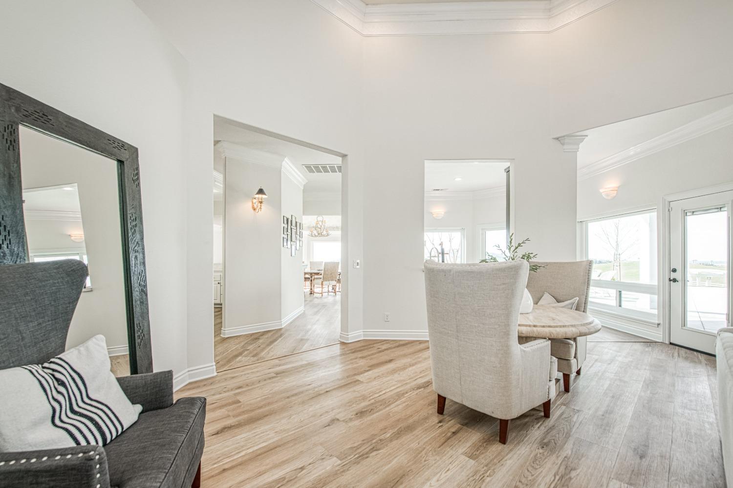 18300 Watts Valley Rd, Sanger, CA 93657