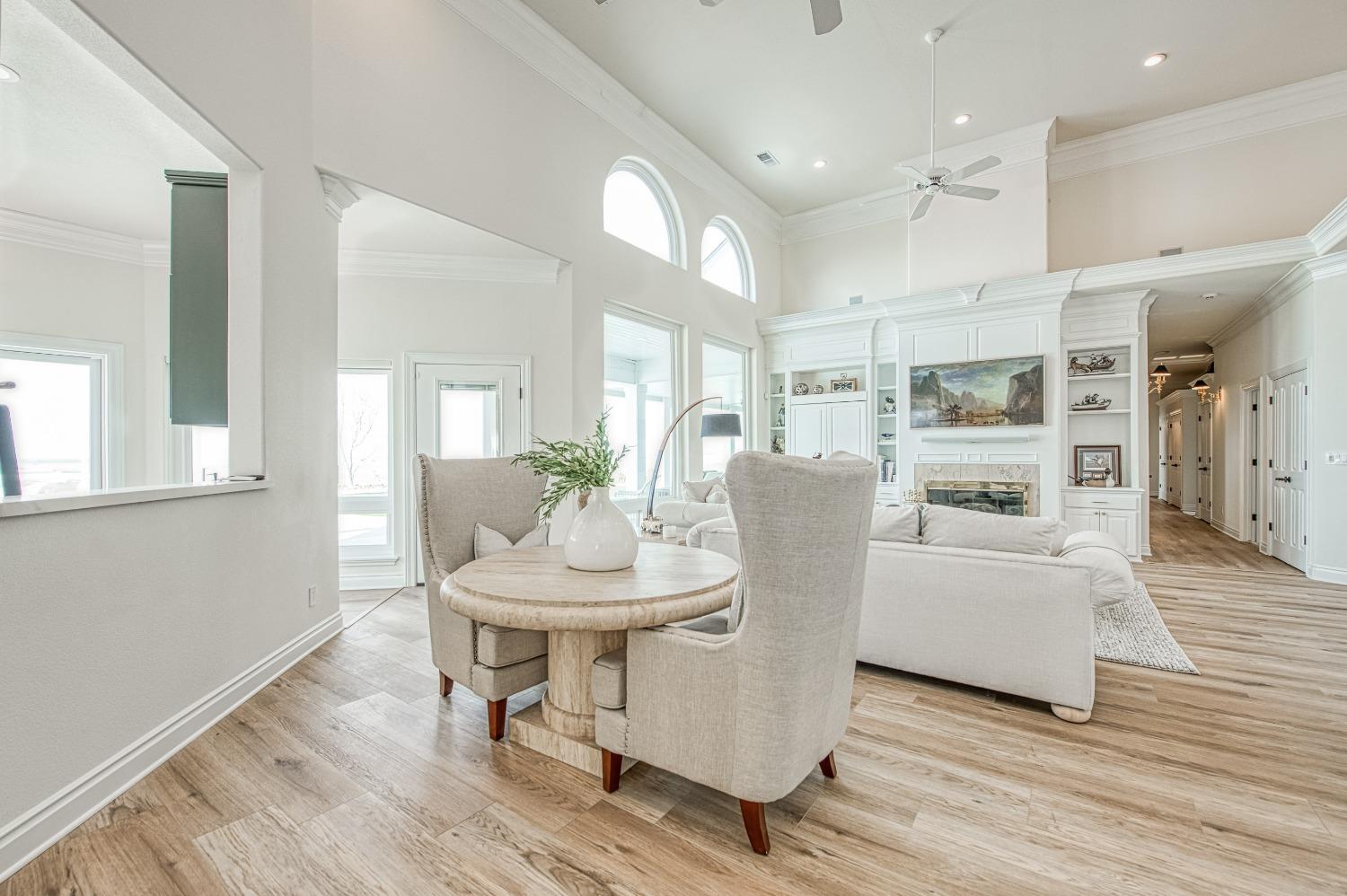 18300 Watts Valley Rd, Sanger, CA 93657