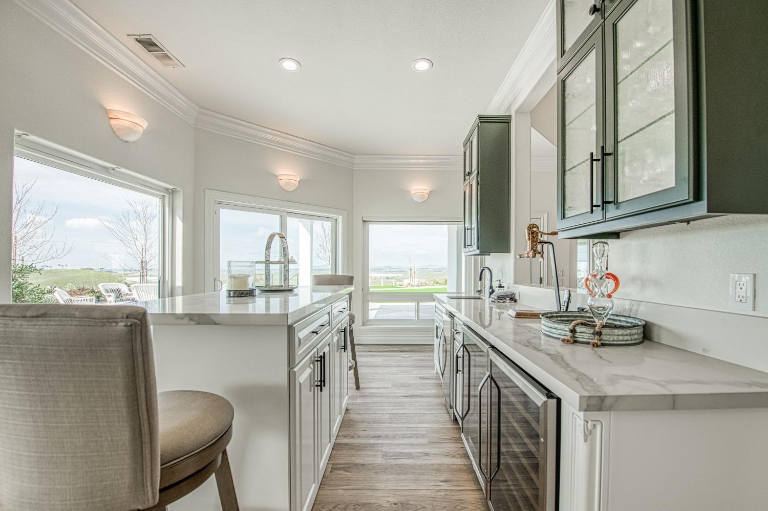 18300 Watts Valley Rd, Sanger, CA 93657