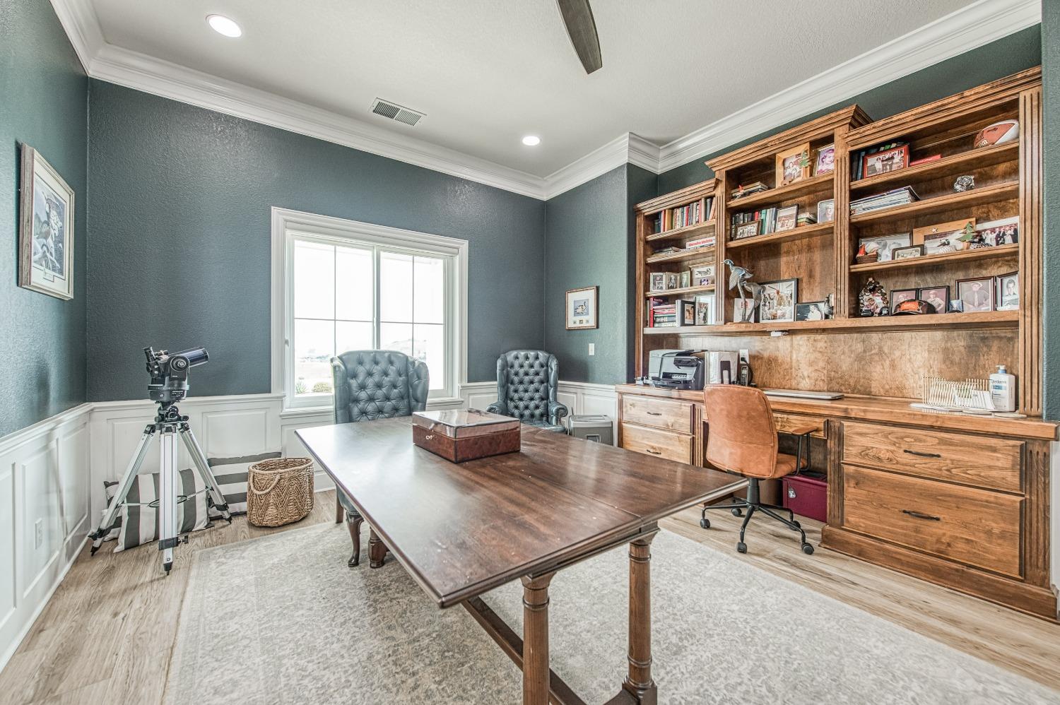 18300 Watts Valley Rd, Sanger, CA 93657