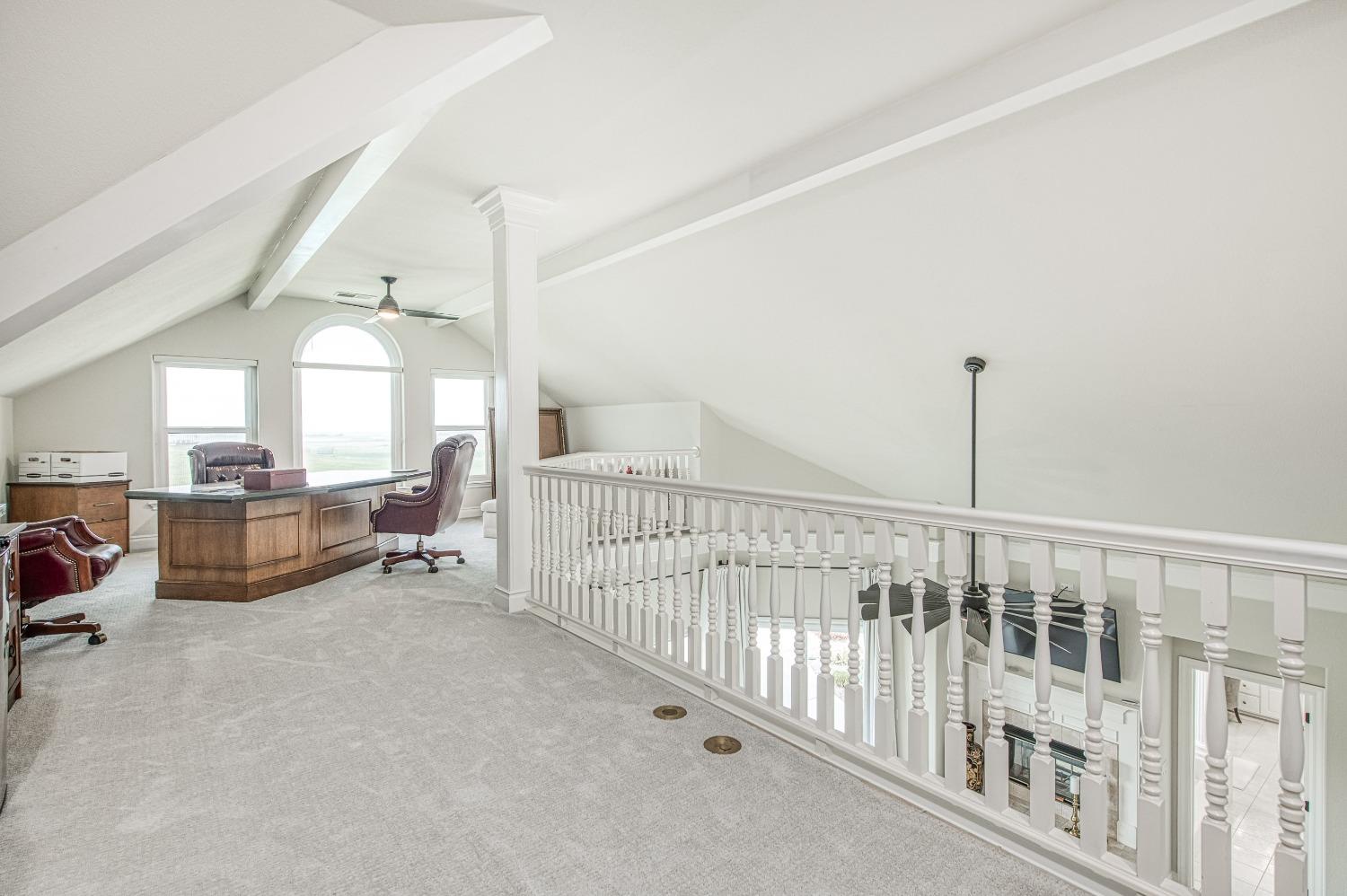 18300 Watts Valley Rd, Sanger, CA 93657