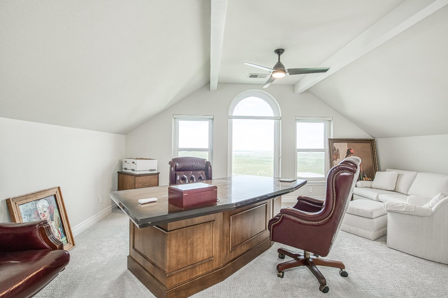 18300 Watts Valley Rd, Sanger, CA 93657