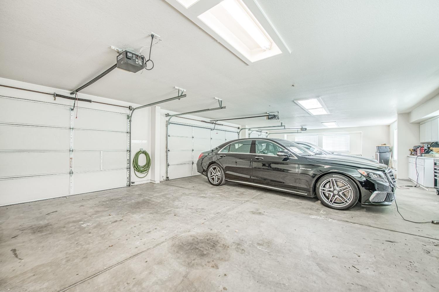 18300 Watts Valley Rd, Sanger, CA 93657