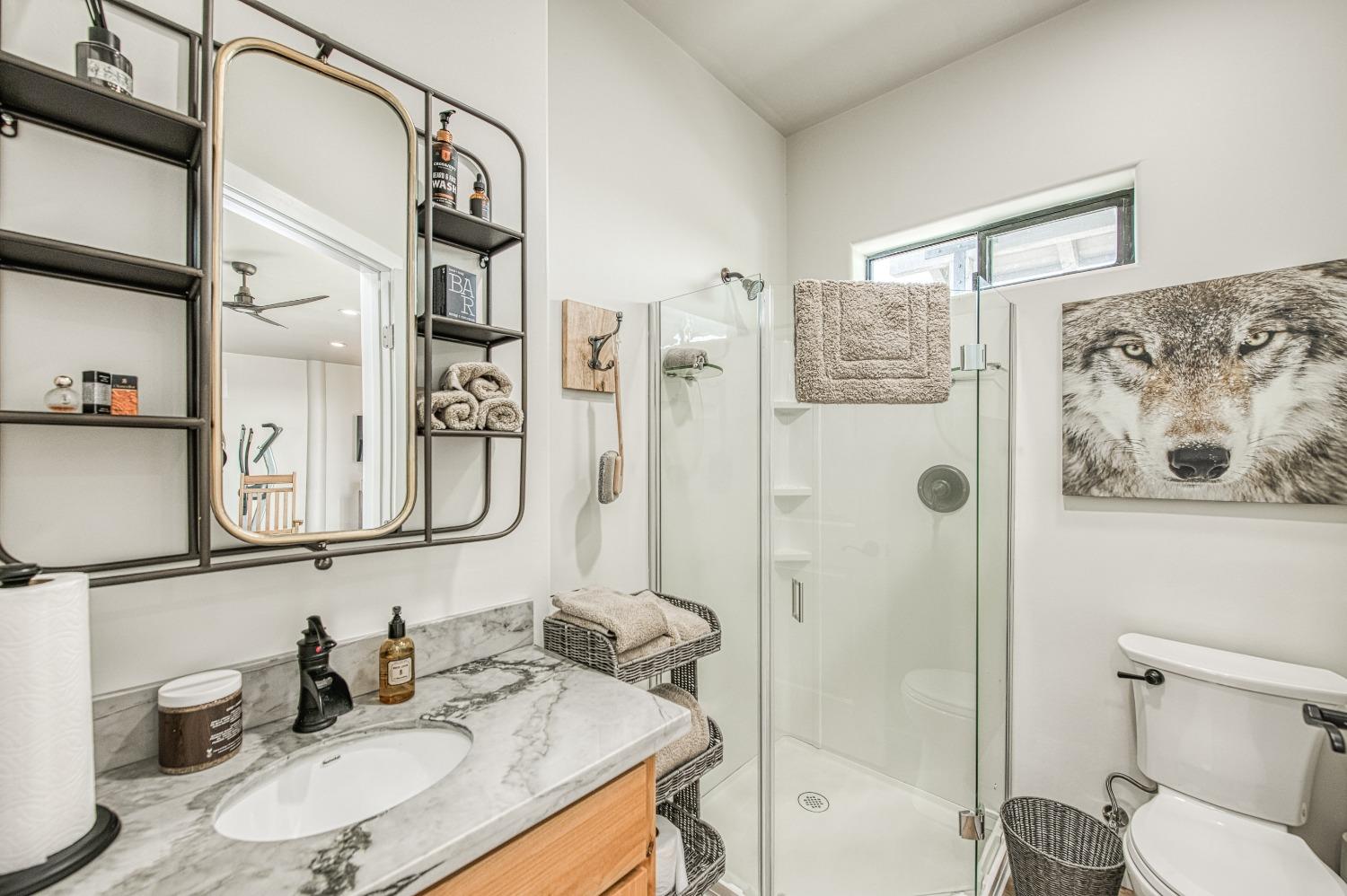 18300 Watts Valley Rd, Sanger, CA 93657