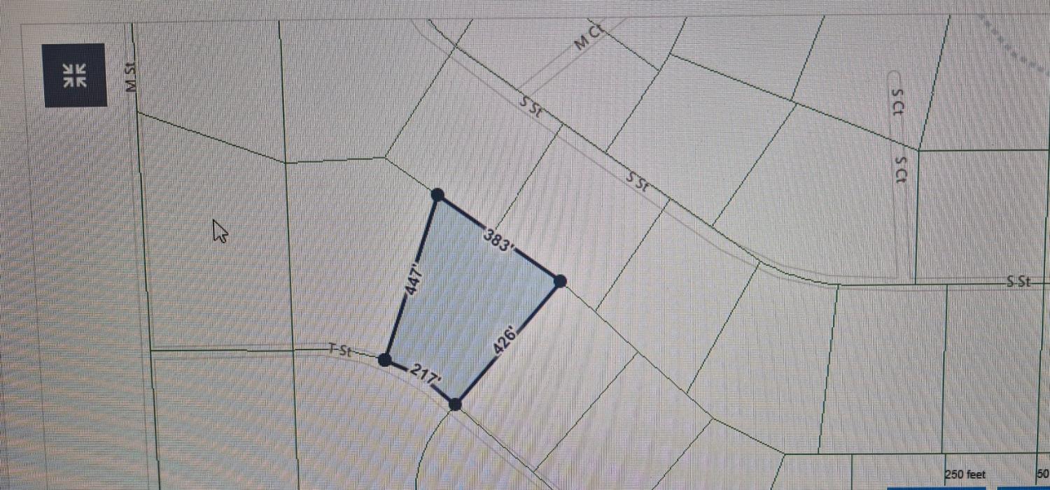 99 T St, California City, CA 93505