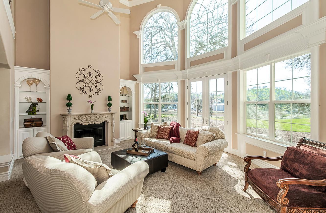 14505 Blue Drake Ln, Prather, CA 93651