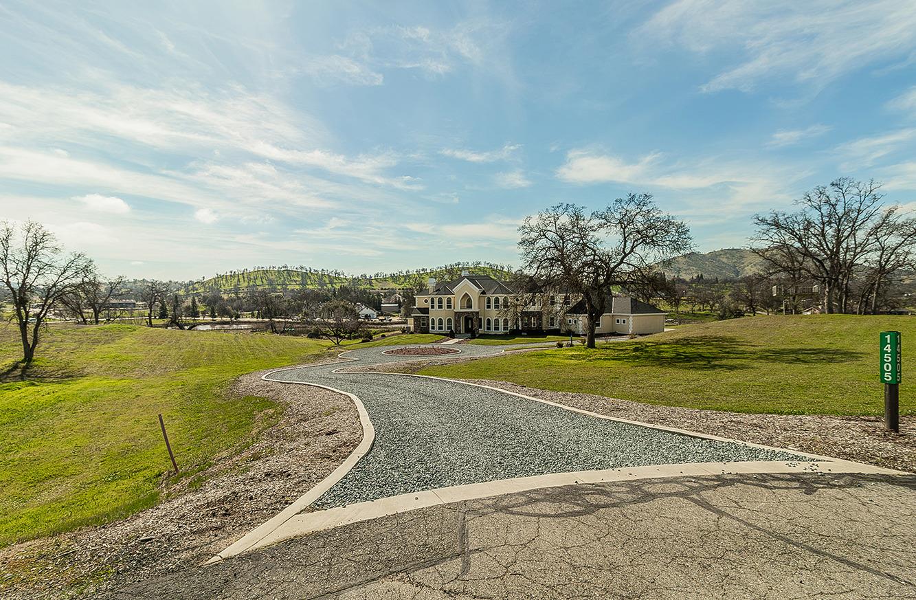 14505 Blue Drake Ln, Prather, CA 93651