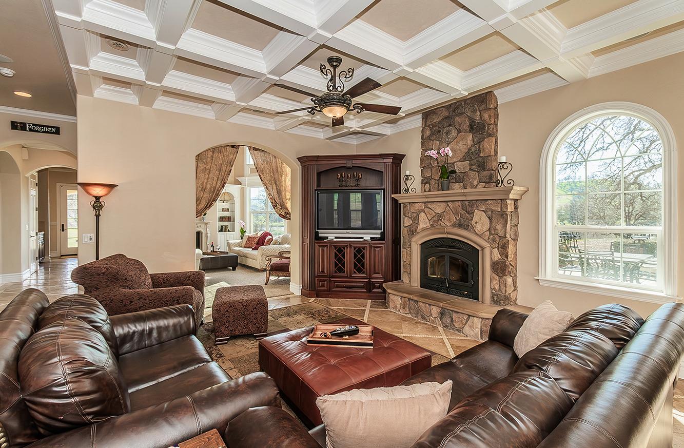 14505 Blue Drake Ln, Prather, CA 93651