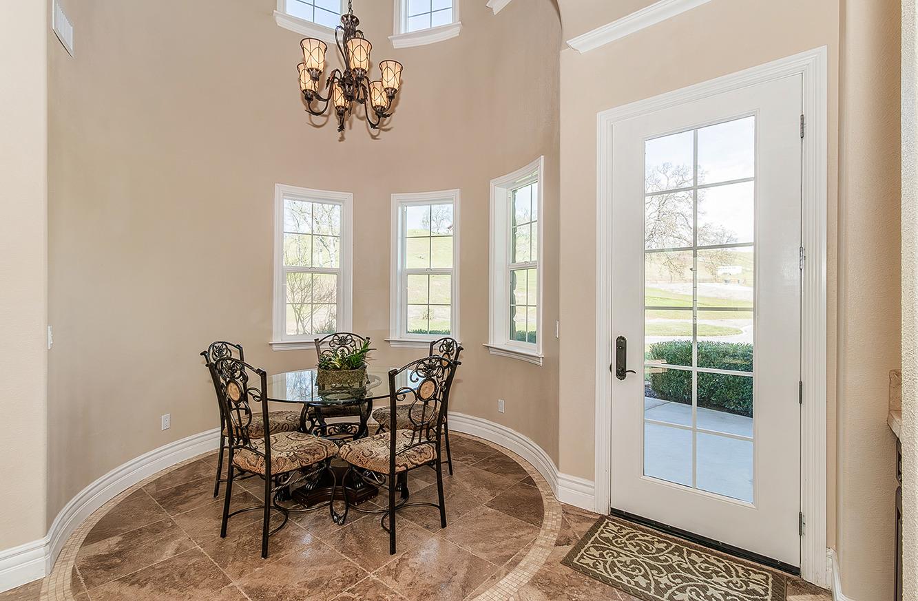 14505 Blue Drake Ln, Prather, CA 93651