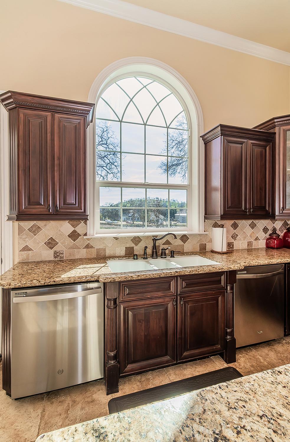 14505 Blue Drake Ln, Prather, CA 93651
