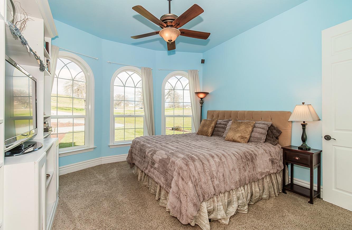 14505 Blue Drake Ln, Prather, CA 93651