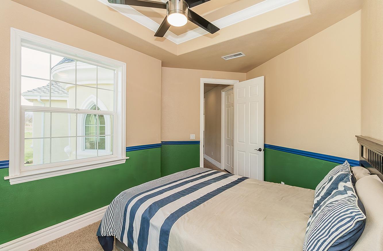 14505 Blue Drake Ln, Prather, CA 93651