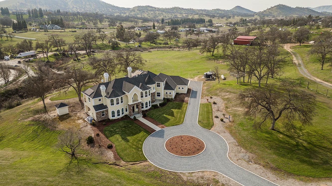 14505 Blue Drake Ln, Prather, CA 93651