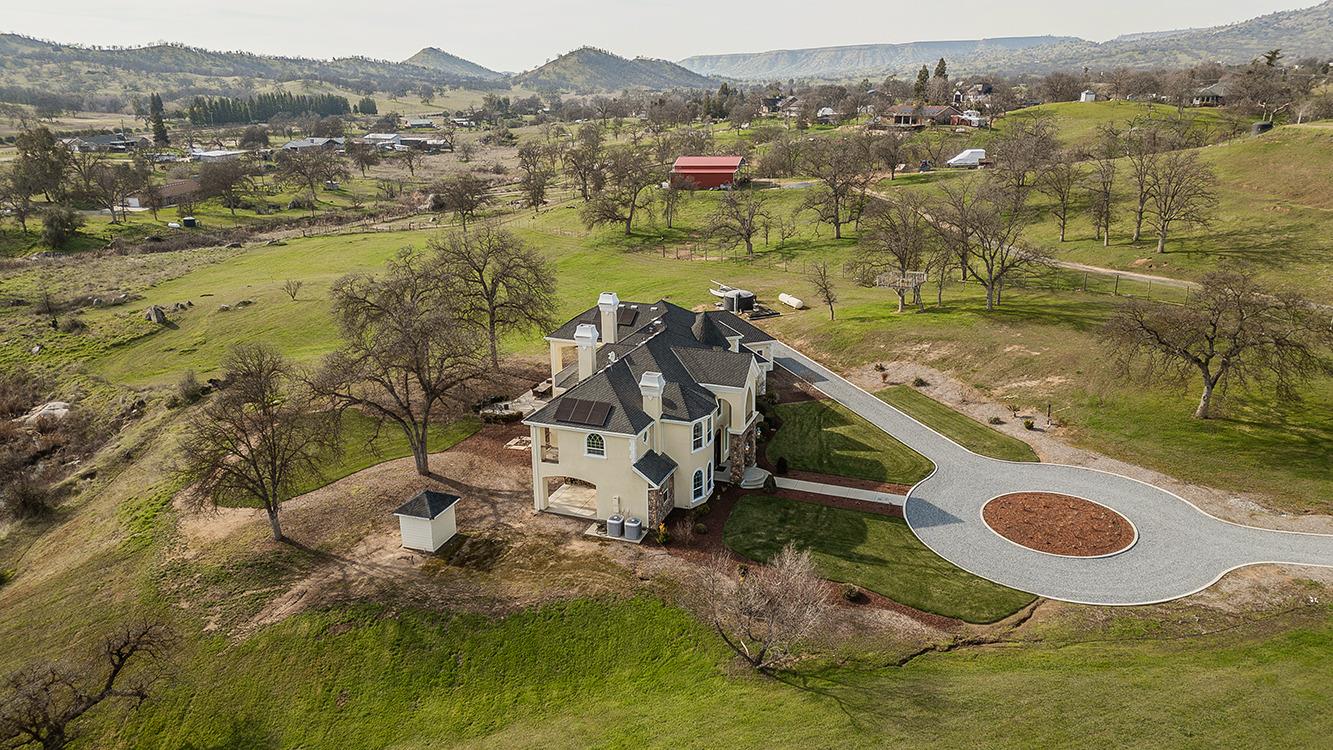 14505 Blue Drake Ln, Prather, CA 93651