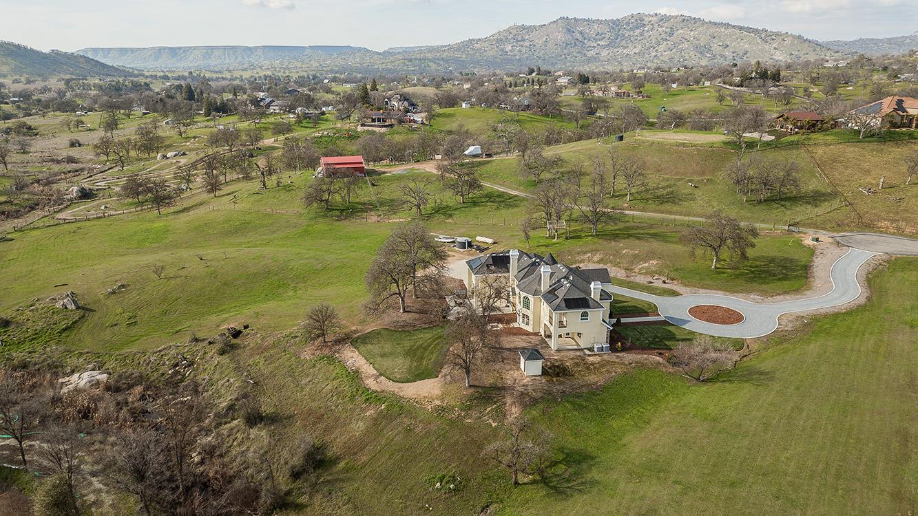 14505 Blue Drake Ln, Prather, CA 93651