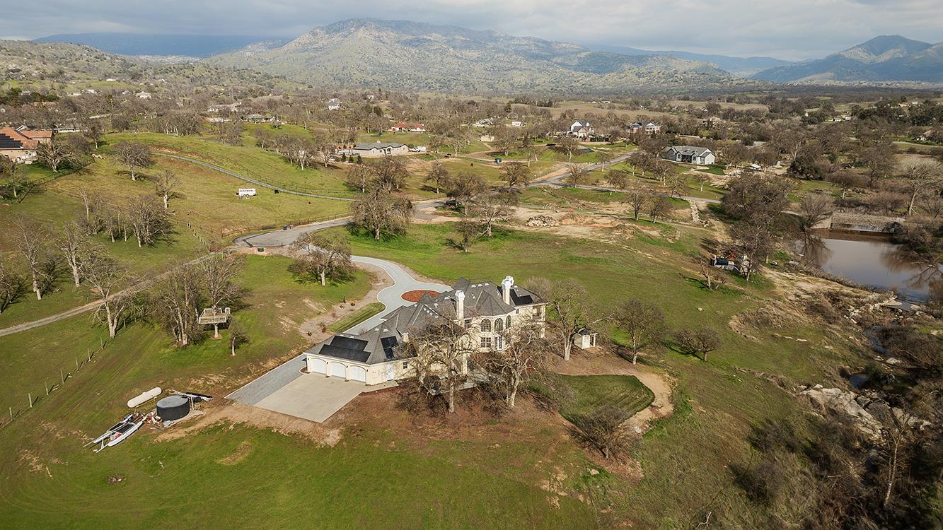 14505 Blue Drake Ln, Prather, CA 93651