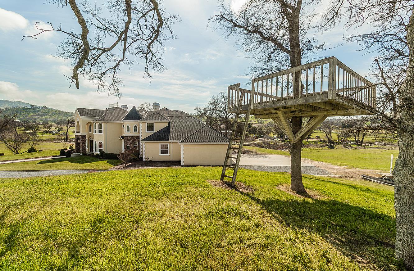 14505 Blue Drake Ln, Prather, CA 93651