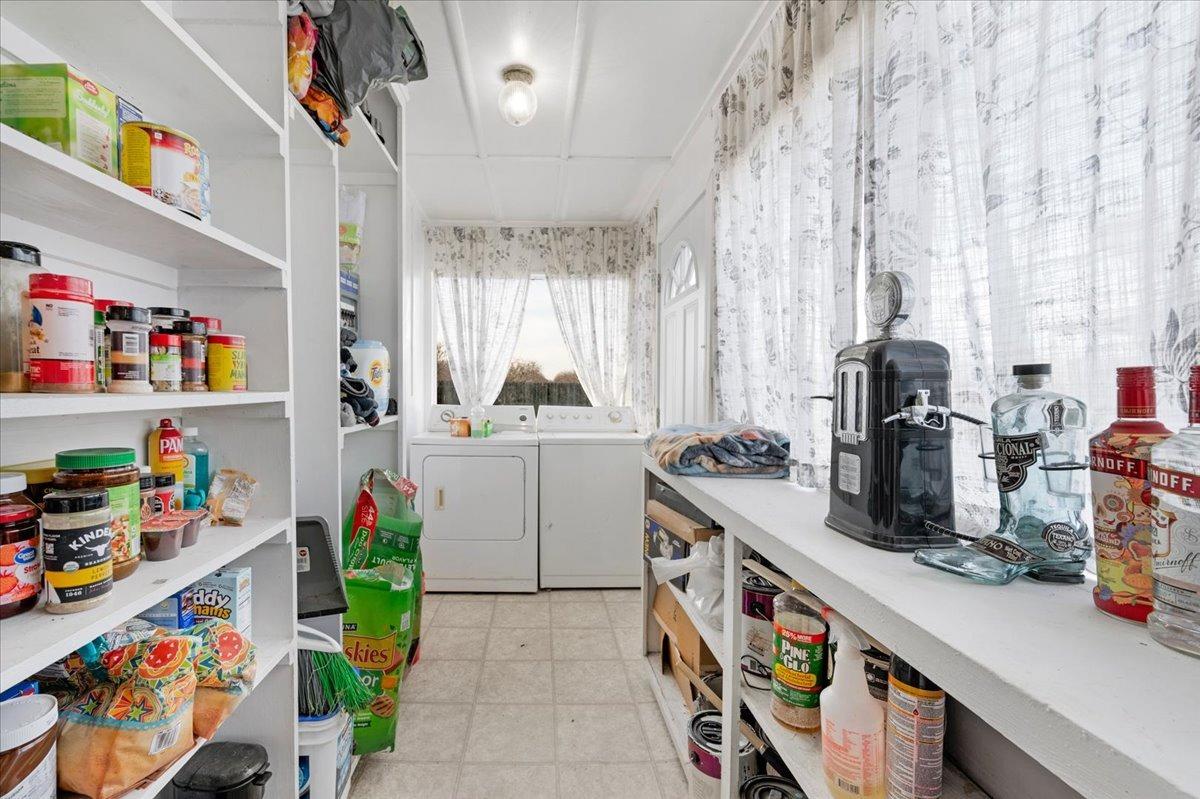 2886 Waukena, Tulare, CA 93274