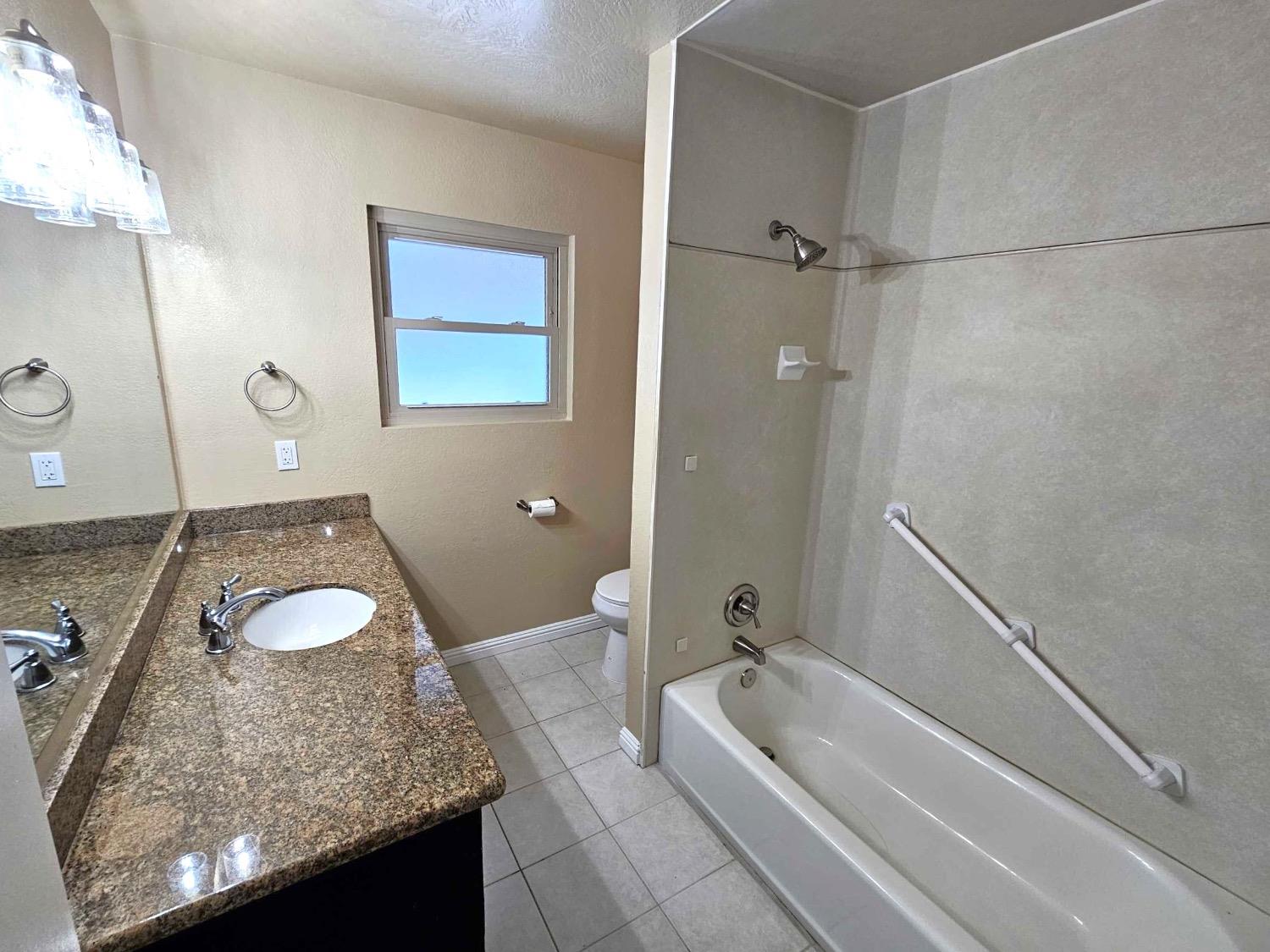 41916 Meadow Ln, Auberry, CA 93602