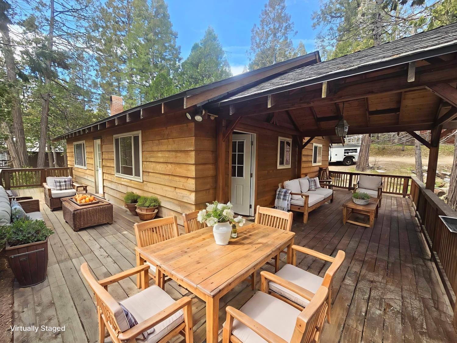 41916 Meadow Ln, Auberry, CA 93602