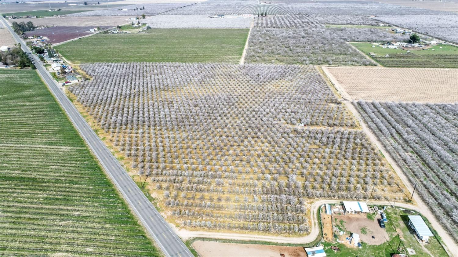 10690 S Henderson Rd, Fresno, CA 93706