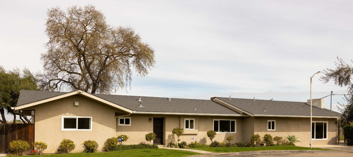 5720 E Conejo Ave, Selma, CA 93662