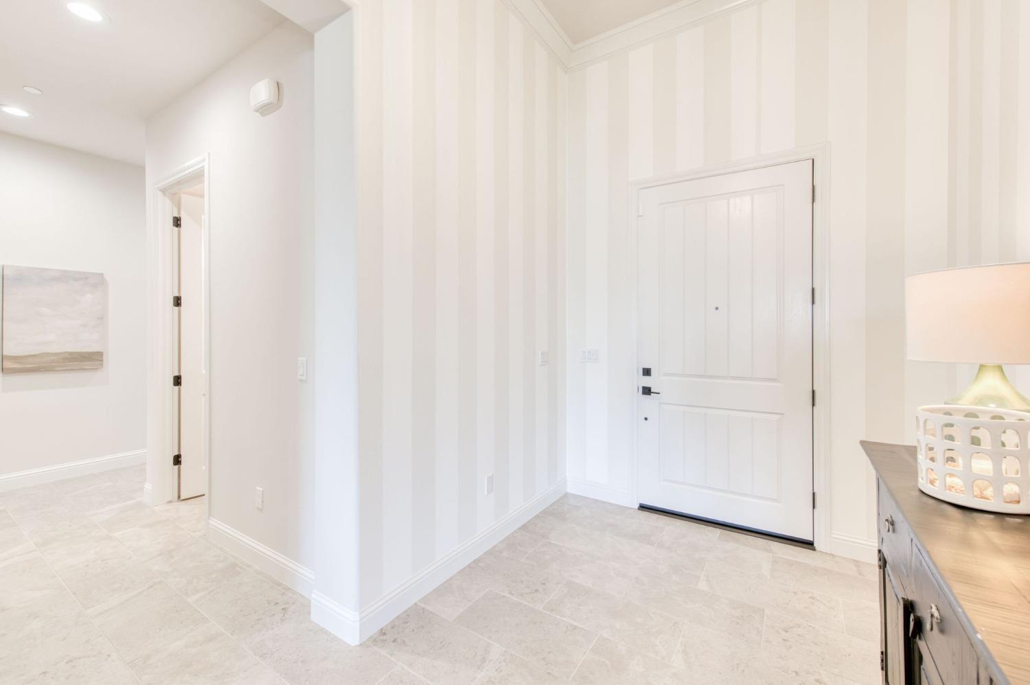 11609 N Sandy Par Dr, Fresno, CA 93730