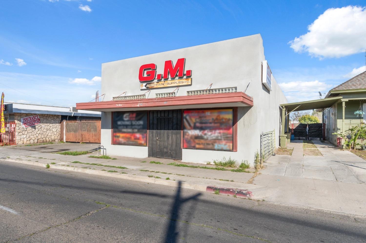 1100 N Fresno St, Fresno, CA 93701