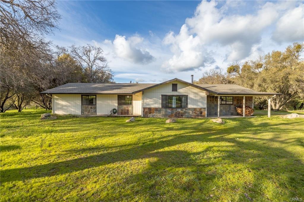 43317 Running Deer Ct, Coarsegold, CA 93614