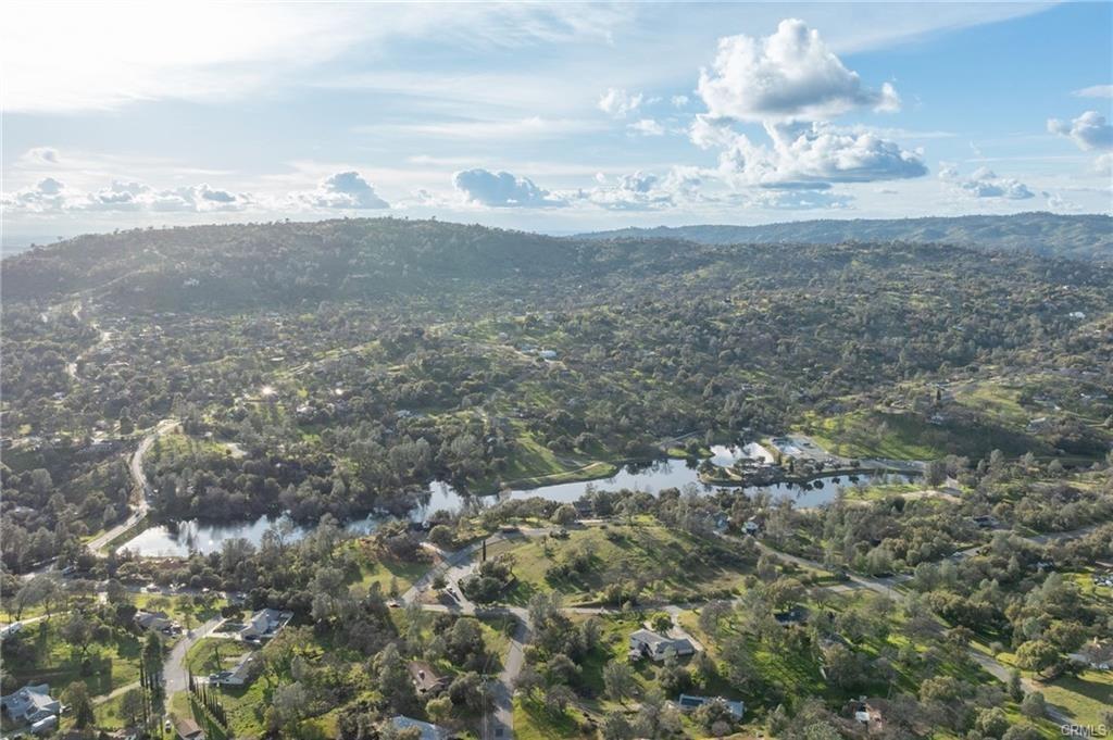 43317 Running Deer Ct, Coarsegold, CA 93614