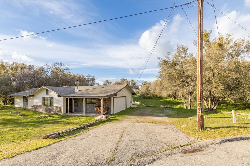 43317 Running Deer Ct, Coarsegold, CA 93614