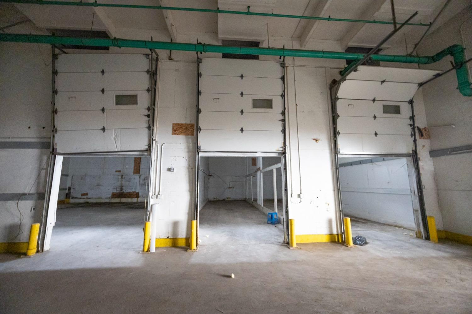 200 N Uruappan, Dinuba, CA 93618