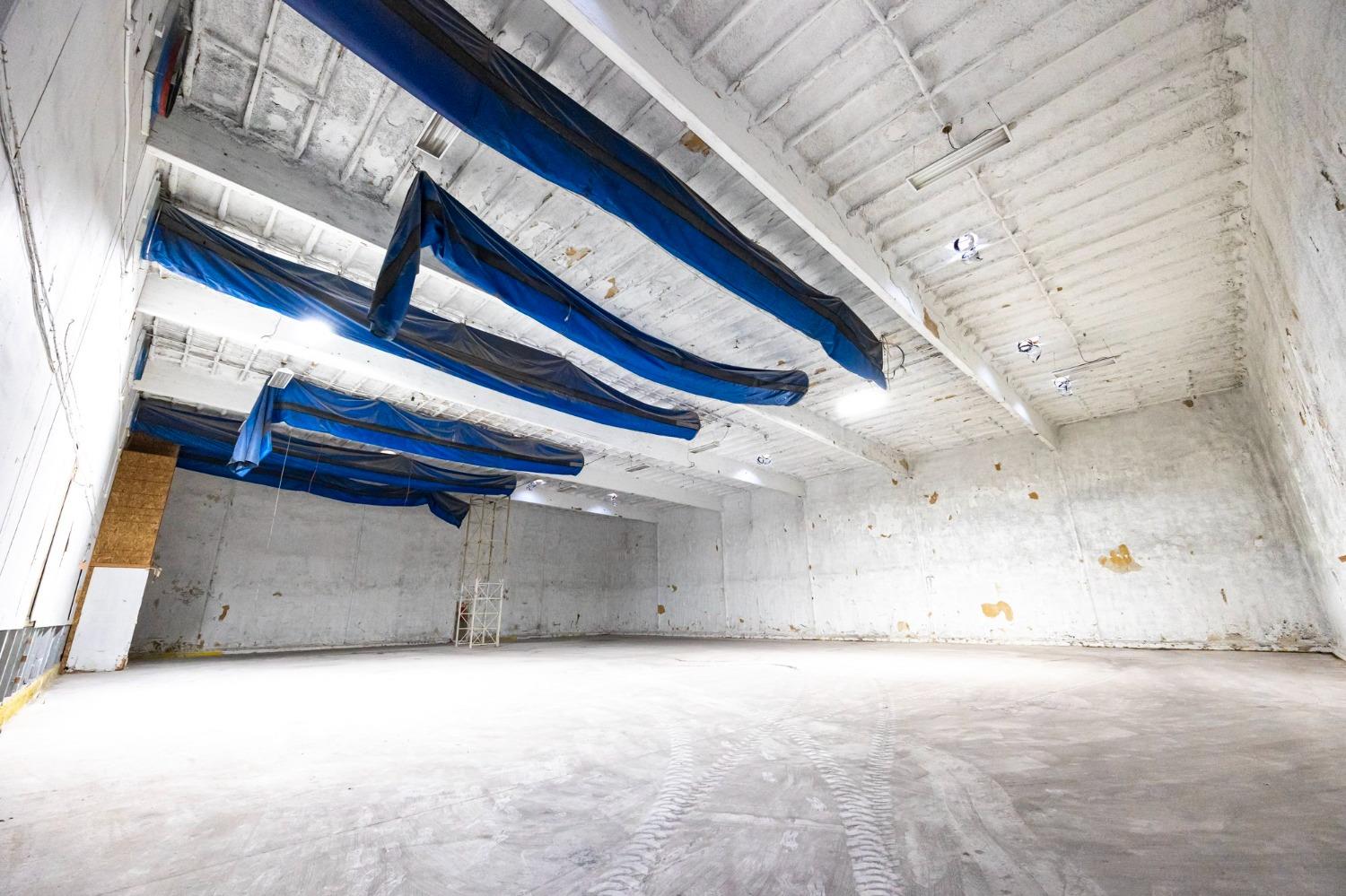 200 N Uruappan, Dinuba, CA 93618